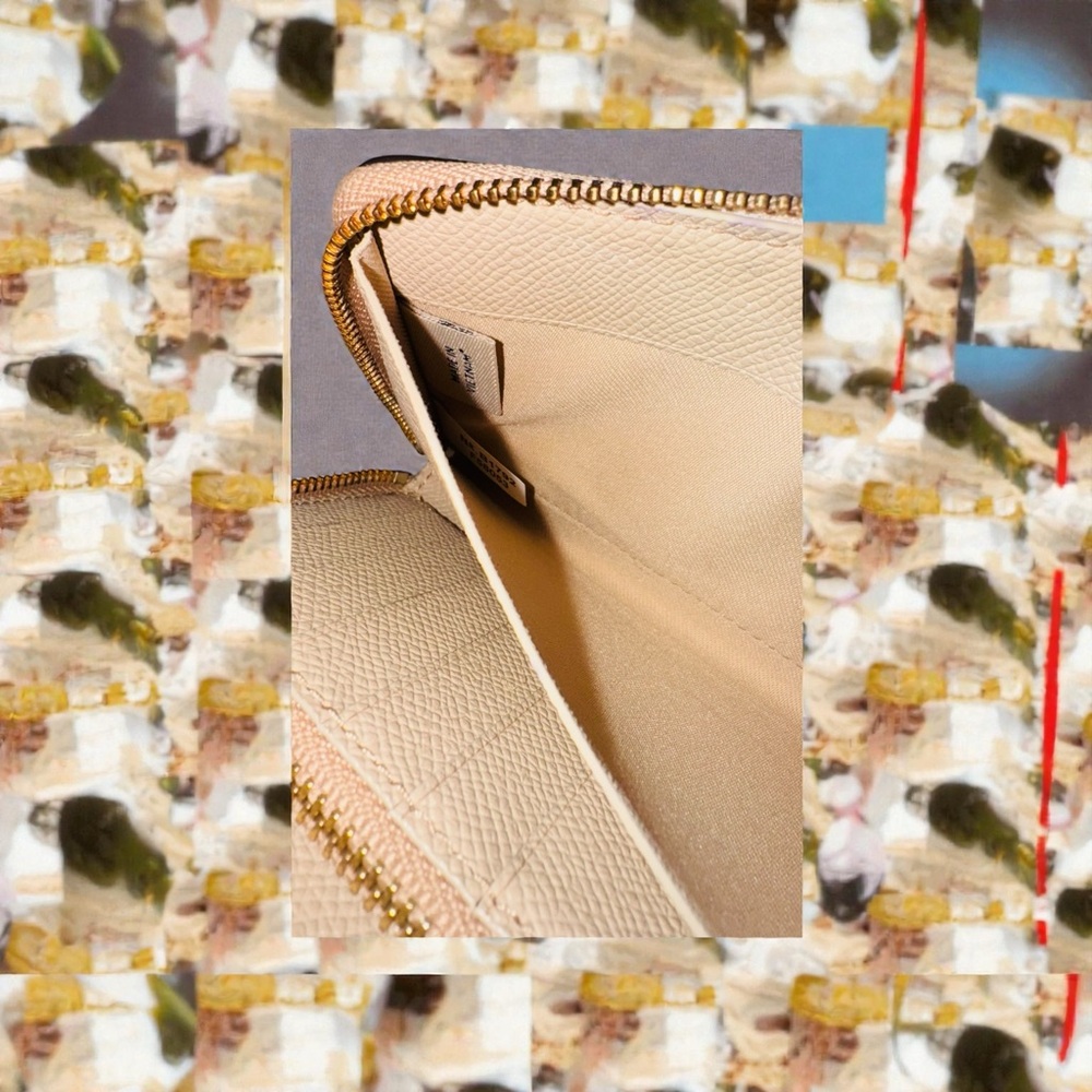 Coach Short Zip Around Wallet Carnation Pink Leather EUC - Picture 6 of 10